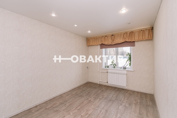 
   Продам 2-комнатную, 55.4 м², Объединения ул, 24

. Фото 4.