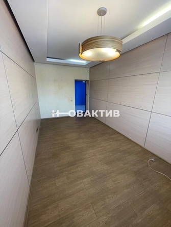 
   Сдам торговое помещение, 16.4 м², Толмачевская ул, 19А

. Фото 2.