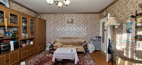 
   Продам 2-комнатную, 49.8 м², В. Высоцкого ул, 39/4

. Фото 1.