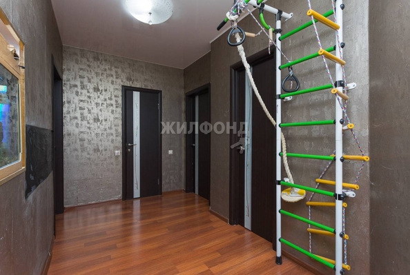 
   Продам 3-комнатную, 84.4 м², Гребенщикова ул, 8

. Фото 8.