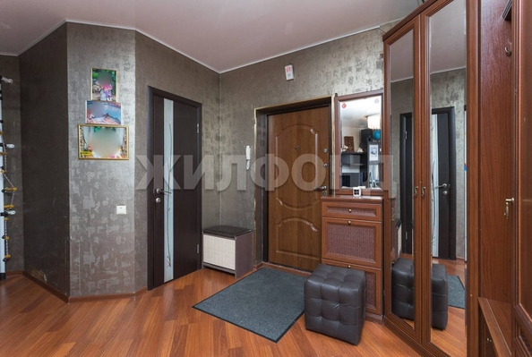 
   Продам 3-комнатную, 84.4 м², Гребенщикова ул, 8

. Фото 14.