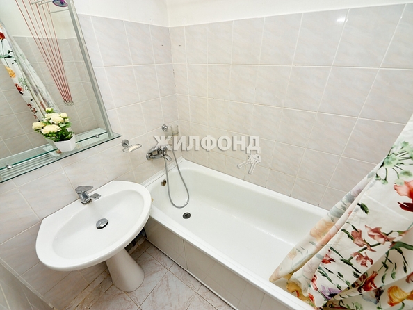 
   Продам 3-комнатную, 73 м², Гребенщикова ул, 14

. Фото 13.