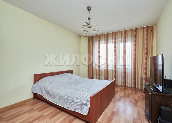 
   Продам 3-комнатную, 73 м², Тюленина ул, 14

. Фото 9.