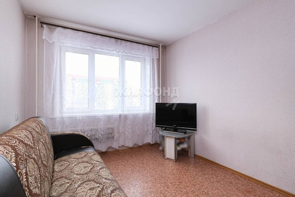 
   Продам 3-комнатную, 59.9 м², Новосибирская ул, 7

. Фото 20.