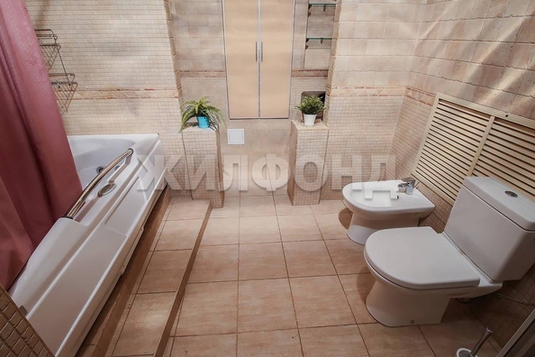 
   Продам 4-комнатную, 134.6 м², Новая Заря ул, 53

. Фото 15.