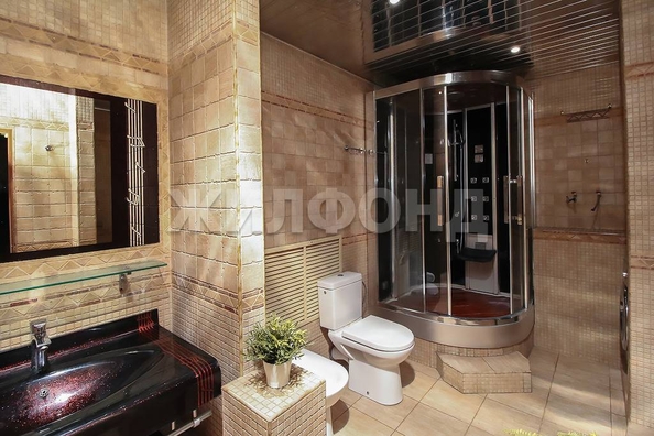 
   Продам 4-комнатную, 134.6 м², Новая Заря ул, 53

. Фото 16.