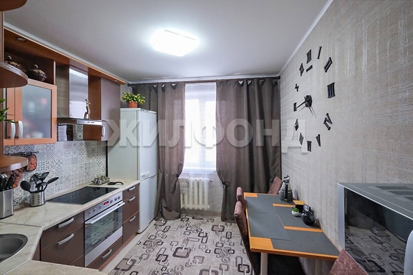 
   Продам 4-комнатную, 78.2 м², Связистов ул, 113

. Фото 10.