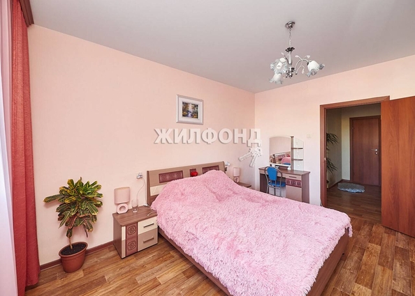 
   Продам 3-комнатную, 83.9 м², Тюленина ул, 28

. Фото 5.