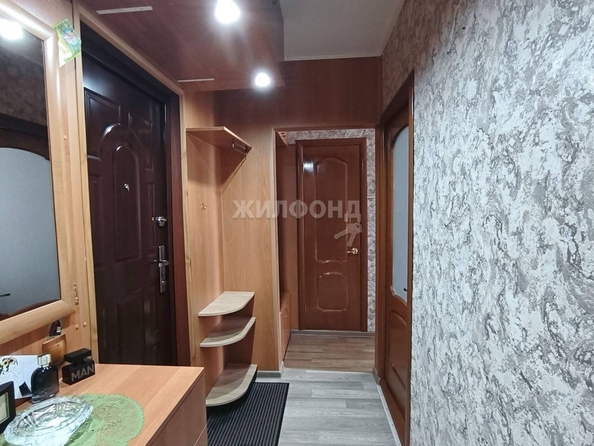 
   Продам 2-комнатную, 42.7 м², Связистов ул, 121

. Фото 9.