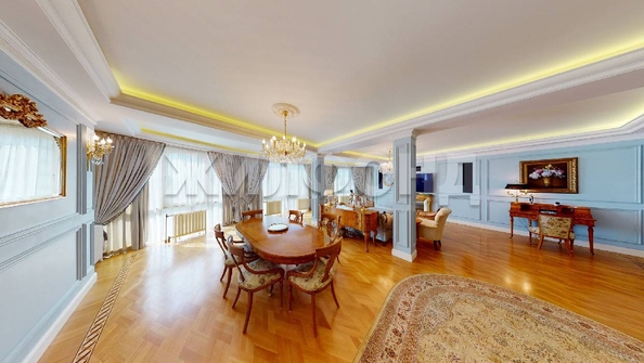 
   Продам 3-комнатную, 188.8 м², Щетинкина ул, 49

. Фото 3.