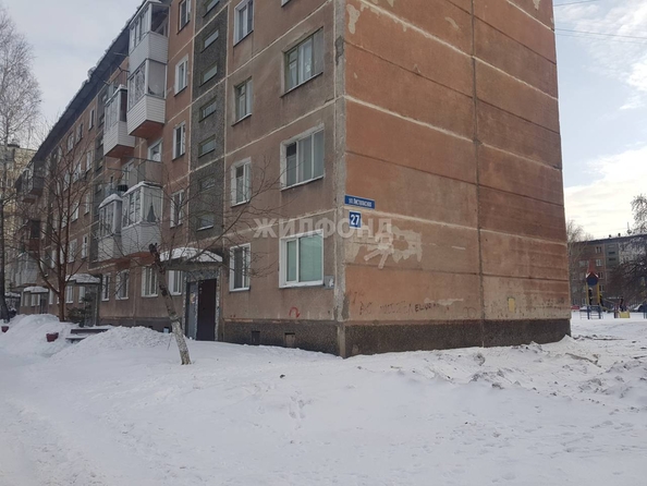 
   Продам 3-комнатную, 57.7 м², Листвянская ул, 27

. Фото 16.