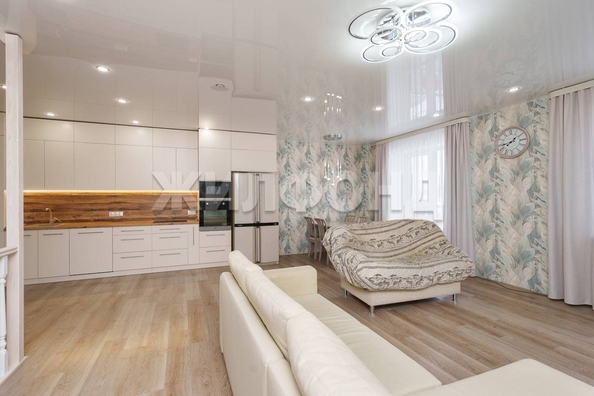 
   Продам дом, 212.9 м², Новосибирск

. Фото 4.