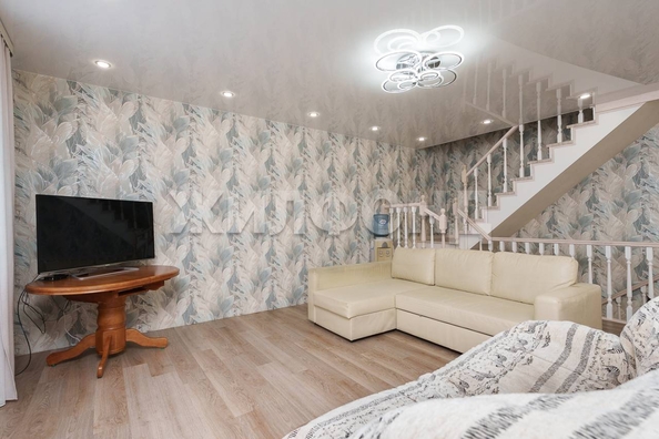 
   Продам дом, 212.9 м², Новосибирск

. Фото 8.