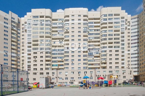 
  Продается 2-комн. квартира, 47.7 м², Дуси Ковальчук ул, д. 250
. Фото 3.