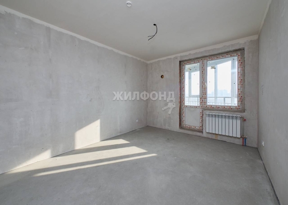 
   Продам 1-комнатную, 38.1 м², Кавалерийская ул, 3/1

. Фото 1.