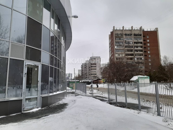 
   Продам 1-комнатную, 38.1 м², Кавалерийская ул, 3/1

. Фото 24.