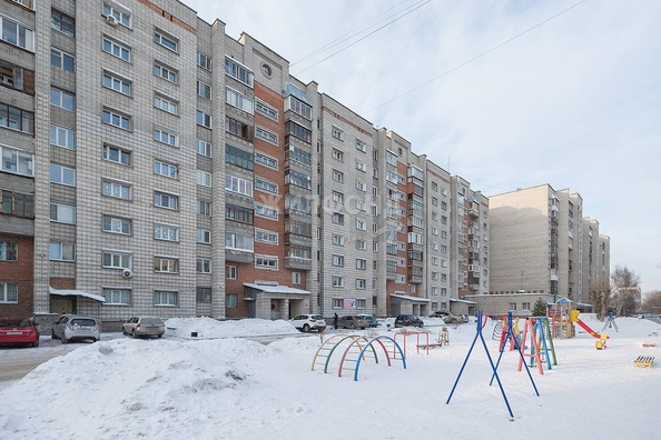 
   Продам 2-комнатную, 65.4 м², Троллейная ул, 39

. Фото 2.