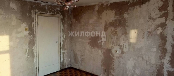 
   Продам 1-комнатную, 36.3 м², Гусинобродское ш, 33

. Фото 2.