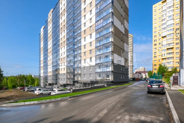 
  Продается 2-комн. квартира, 70 м², Вилюйская ул, д. 1
. Фото 2.