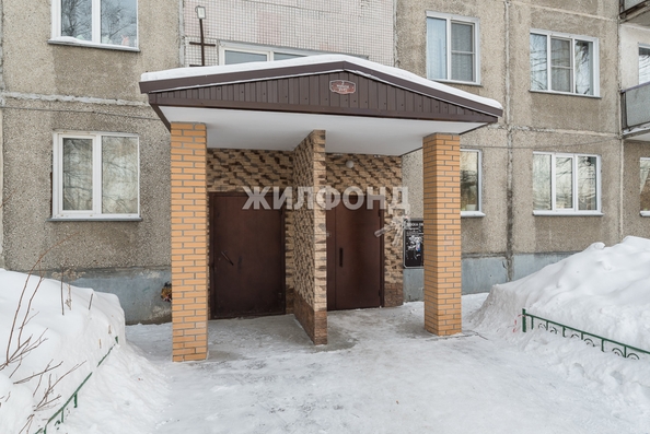 
   Продам 3-комнатную, 59.8 м², Невельского ул, 61

. Фото 17.