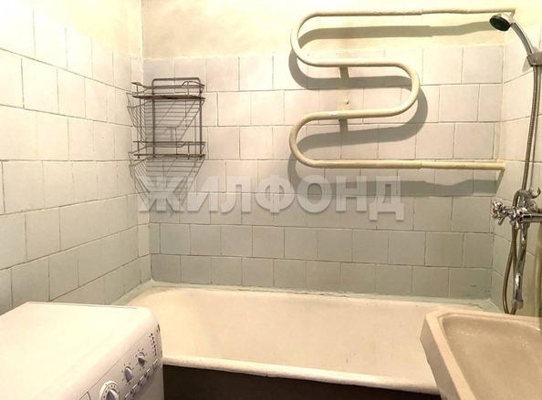 
   Продам 3-комнатную, 59.8 м², Невельского ул, 61

. Фото 11.
