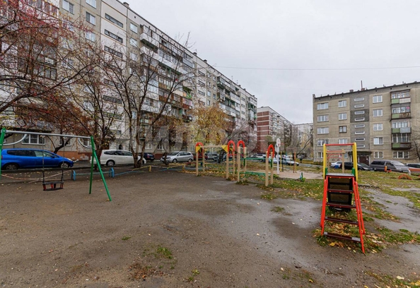 
  Продается 4-комн. квартира, 84.7 м², Троллейная ул, д. 22
. Фото 4.