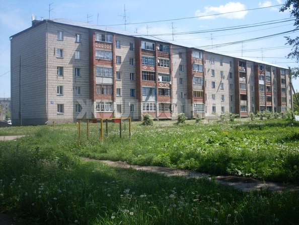 
   Продам 1-комнатную, 46.8 м², 2 кв-л, 28

. Фото 4.