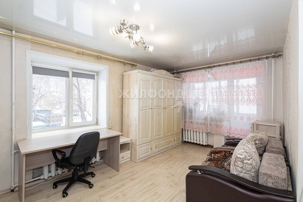 
   Продам 1-комнатную, 30.9 м², Первомайская ул, 172

. Фото 7.