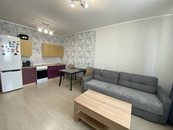 
   Продам 1-комнатную, 32.6 м², Выборная ул, 154/2

. Фото 2.