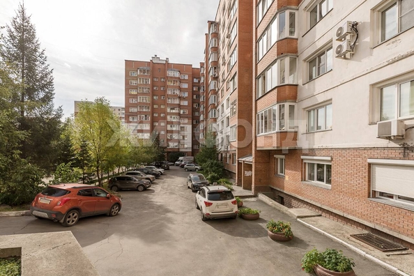 
  Продается 2-комн. квартира, 74.8 м², Кропоткина ул, д. 261/2
. Фото 10.