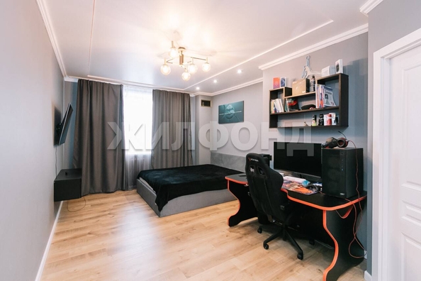 
   Продам 4-комнатную, 133.7 м², Ленинградская ул, 101/2

. Фото 22.