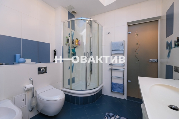 
   Продам 3-комнатную, 132.5 м², 

. Фото 23.