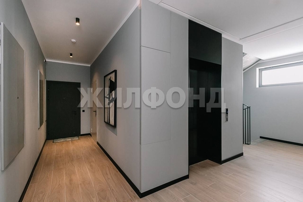 
   Продам 3-комнатную, 156 м², 3-й микрорайон, 1

. Фото 20.