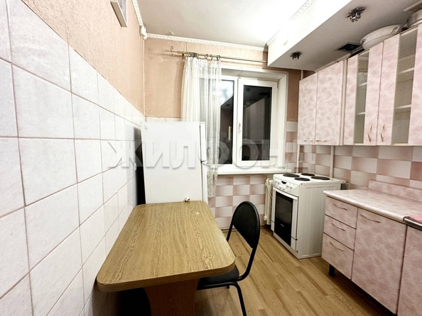 
   Продам 4-комнатную, 61 м², Петухова ул, 110

. Фото 7.