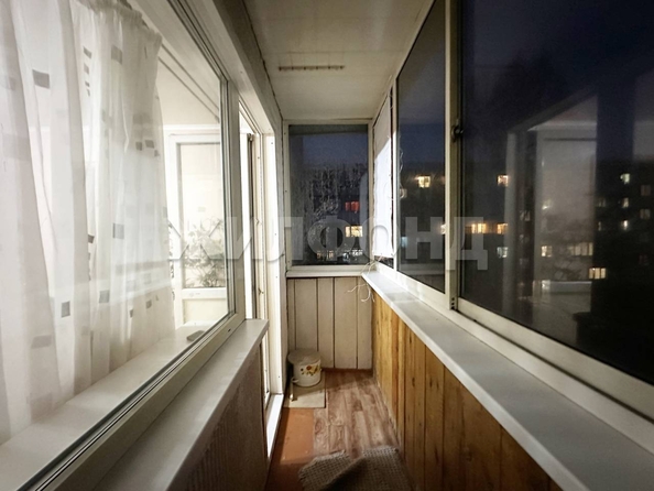 
   Продам 4-комнатную, 61 м², Петухова ул, 110

. Фото 16.