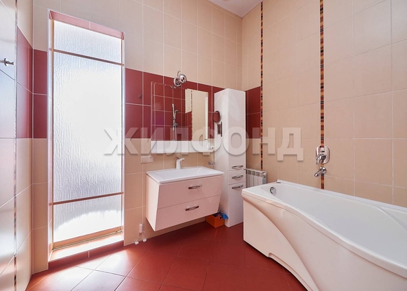 
   Продам дом, 600 м², Криводановка село

. Фото 31.