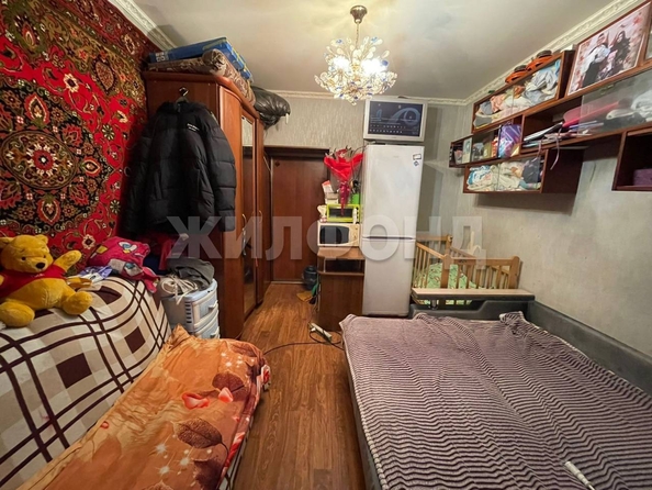 
   Продам комнату, 11.7 м², Федосеева ул, 10

. Фото 1.