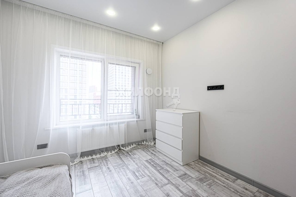 
   Продам 4-комнатную, 92.1 м², Владимира Заровного ул, 34

. Фото 20.