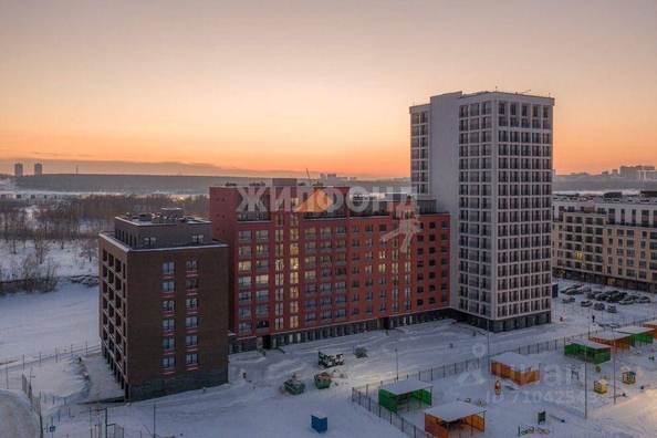 
   Продам 4-комнатную, 92.1 м², Владимира Заровного ул, 34

. Фото 33.