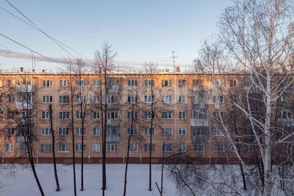 
   Продам 2-комнатную, 44.2 м², Микрорайон ул, 32

. Фото 9.