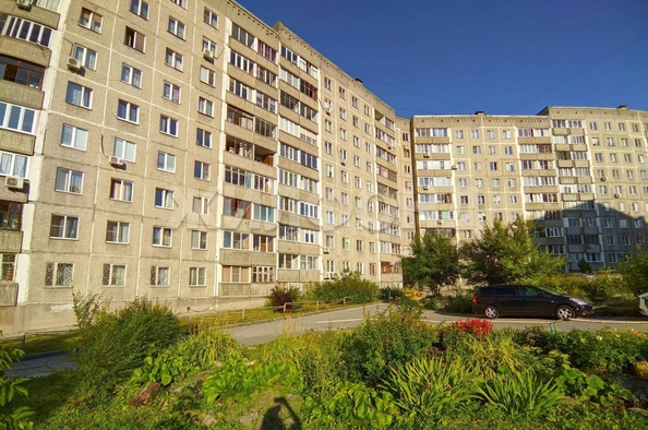 
  Продается 4-комн. квартира, 70 м², Бориса Богаткова ул, д. 194/3
. Фото 4.