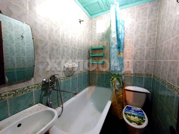 
   Продам 2-комнатную, 34.8 м², Героев Революции ул, 107

. Фото 3.