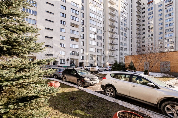 
   Продам 3-комнатную, 116.5 м², Кирова ул, 46

. Фото 21.