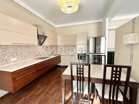 
   Продам 3-комнатную, 99.2 м², Красный пр-кт, 153Б

. Фото 5.