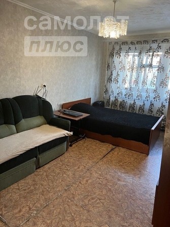 
   Продам 3-комнатную, 59.1 м², Бархатовой ул, 4А

. Фото 1.