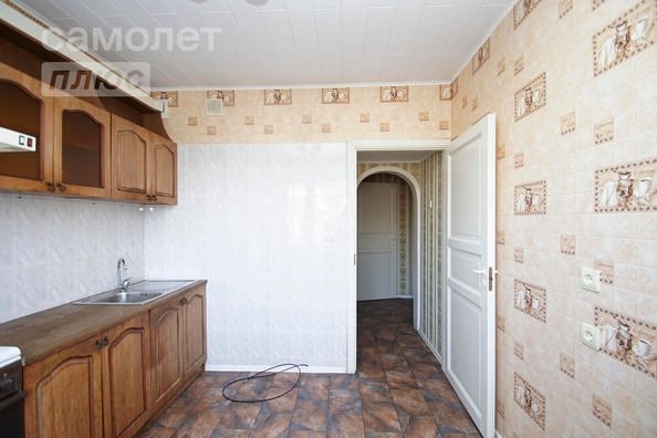 
   Продам 3-комнатную, 63 м², Дмитриева ул, 5/4

. Фото 3.