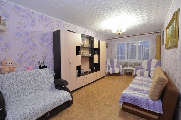 
   Продам 2-комнатную, 48.9 м², Маргелова ул, 244

. Фото 9.