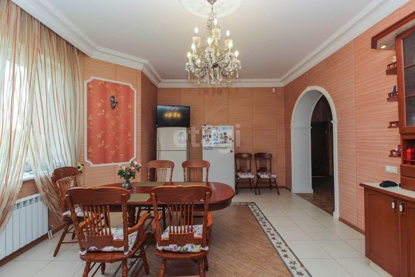
   Продам дом, 450 м², Омск

. Фото 11.