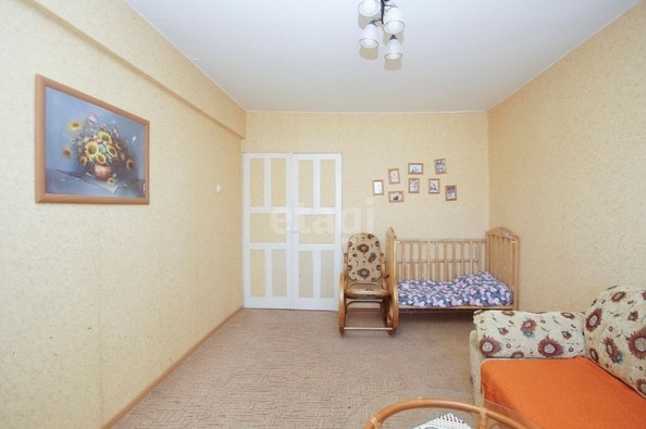 
   Продам 3-комнатную, 59 м², Сибирский пер, 10/2

. Фото 1.