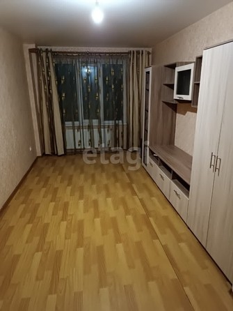 
   Продам 1-комнатную, 42.3 м², Верхнеднепровская ул, 265

. Фото 1.
